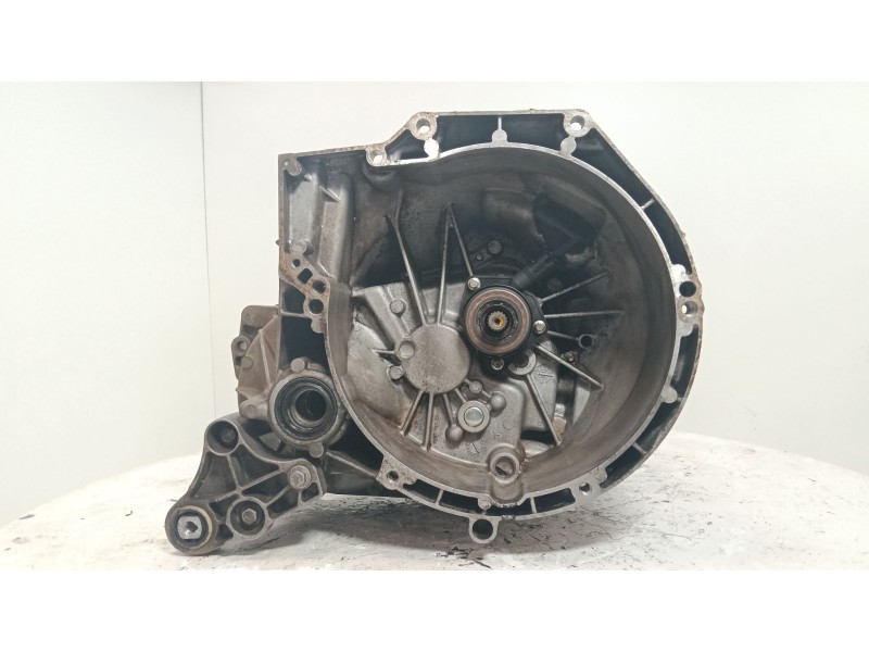 Recambio de caja cambios para ford focus iii sedán 1.0 ecoboost referencia OEM IAM CV6R7002BBB  