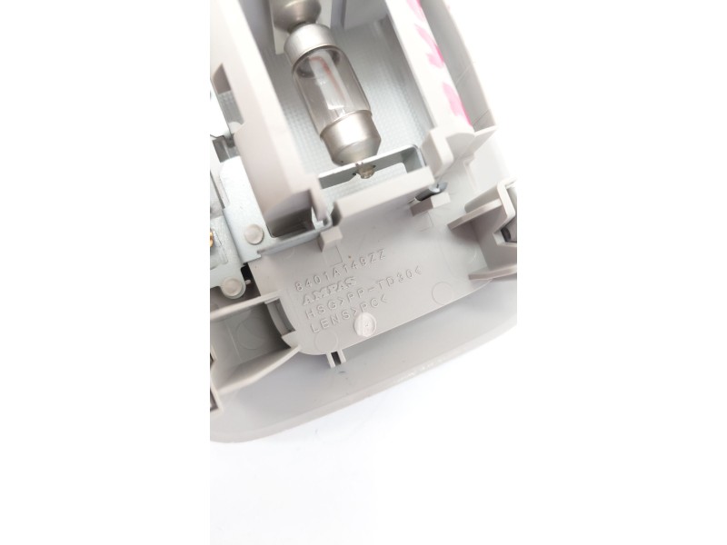 Recambio de luz interior para mitsubishi mirage / space star vi hatchback (a0_a) 1.2 (a03a) referencia OEM IAM 8401A149ZZ  
							