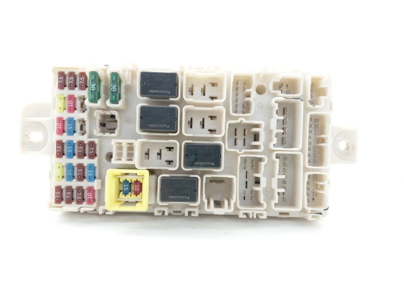 Recambio de caja reles / fusibles para mitsubishi mirage / space star vi hatchback (a0_a) 1.2 (a03a) referencia OEM IAM 8637B738
							