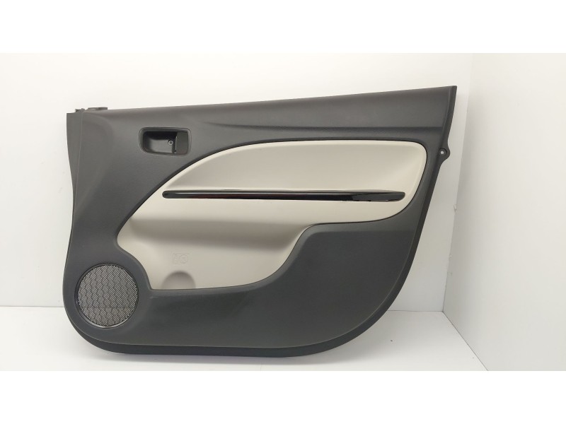 Recambio de guarnecido puerta delantera derecha para mitsubishi mirage / space star vi hatchback (a0_a) 1.2 (a03a) referencia OE
							