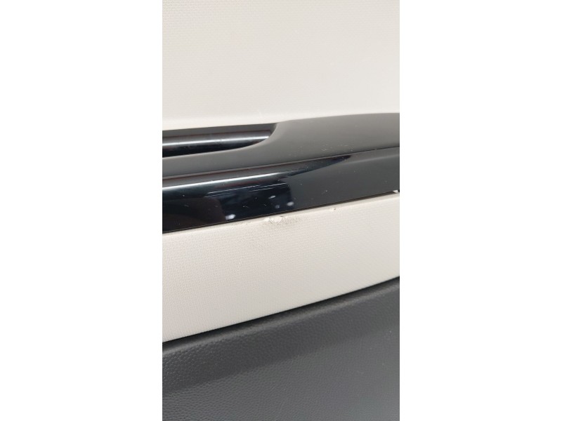 Recambio de guarnecido puerta delantera derecha para mitsubishi mirage / space star vi hatchback (a0_a) 1.2 (a03a) referencia OE
							