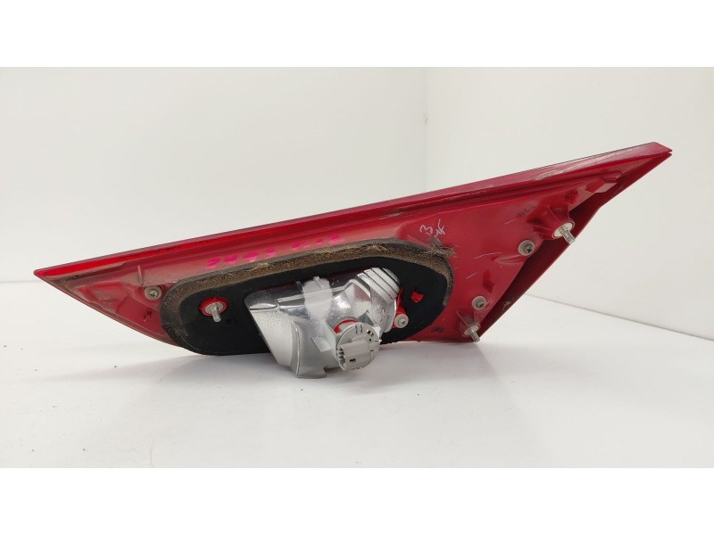 Recambio de piloto trasero izquierdo interior para toyota auris (_e18_) 2.0 d-4d (ade186_) referencia OEM IAM   