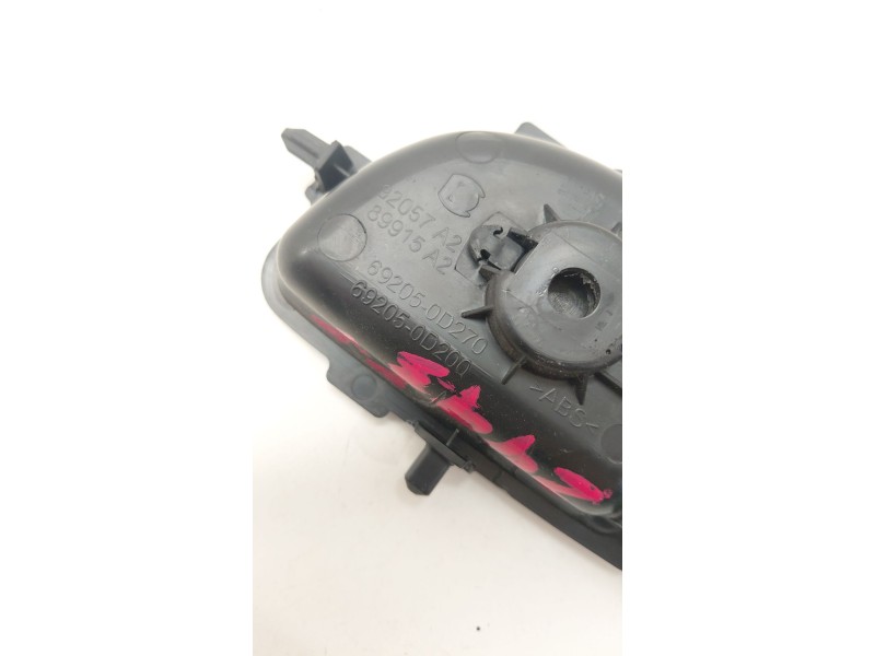 Recambio de maneta interior delantera derecha para toyota auris (_e18_) 2.0 d-4d (ade186_) referencia OEM IAM 692050D270  