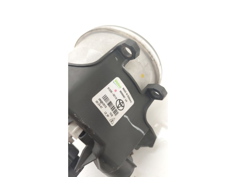 Recambio de faro antiniebla izquierdo para toyota auris (_e18_) 2.0 d-4d (ade186_) referencia OEM IAM 8122002110  
							