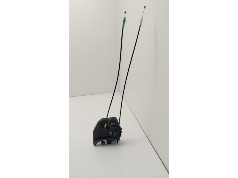 Recambio de cerradura puerta trasera izquierda para toyota auris (_e18_) 2.0 d-4d (ade186_) referencia OEM IAM A084219  
							