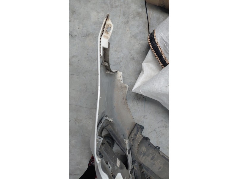 Recambio de paragolpes delantero para kia carens iv 1.7 crdi referencia OEM IAM   