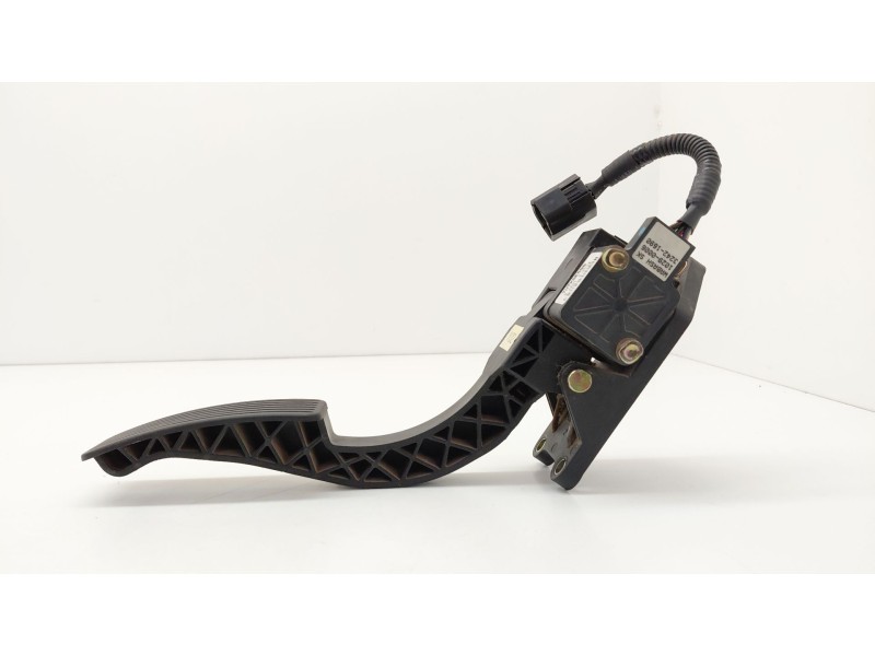 Recambio de potenciometro pedal para kia sorento i (jc) 2.5 crdi referencia OEM IAM 10290006  
							