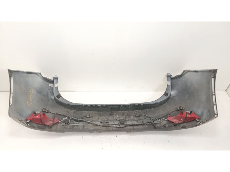 Recambio de paragolpes trasero para kia carens iv 1.7 crdi referencia OEM IAM   
							
