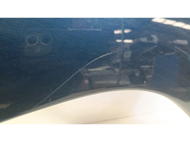 Recambio de aleta delantera izquierda para jeep grand cherokee iii (wh, wk) 3.0 crd 4x4 referencia OEM IAM   
							