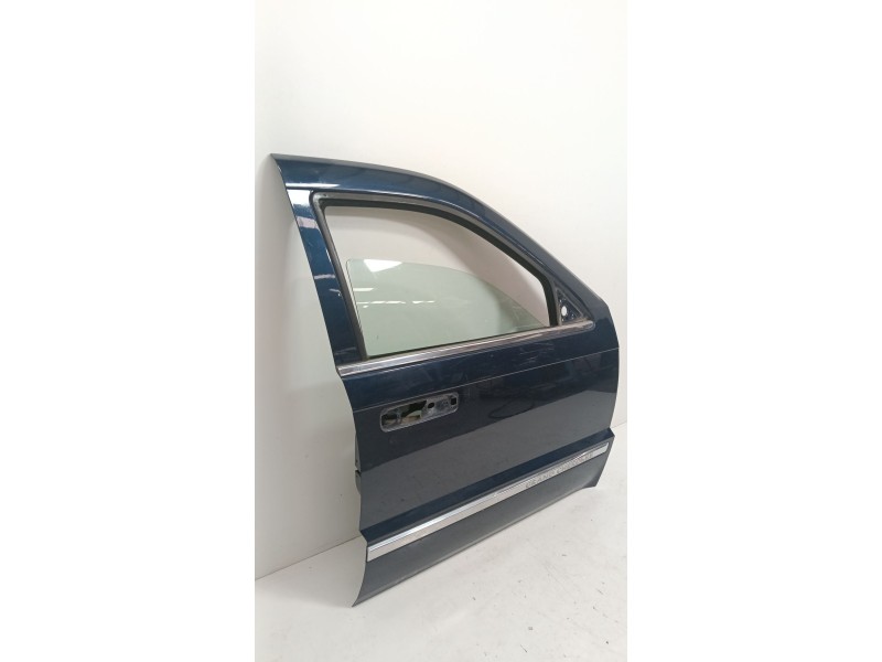 Recambio de puerta delantera derecha para jeep grand cherokee iii (wh, wk) 3.0 crd 4x4 referencia OEM IAM   
							