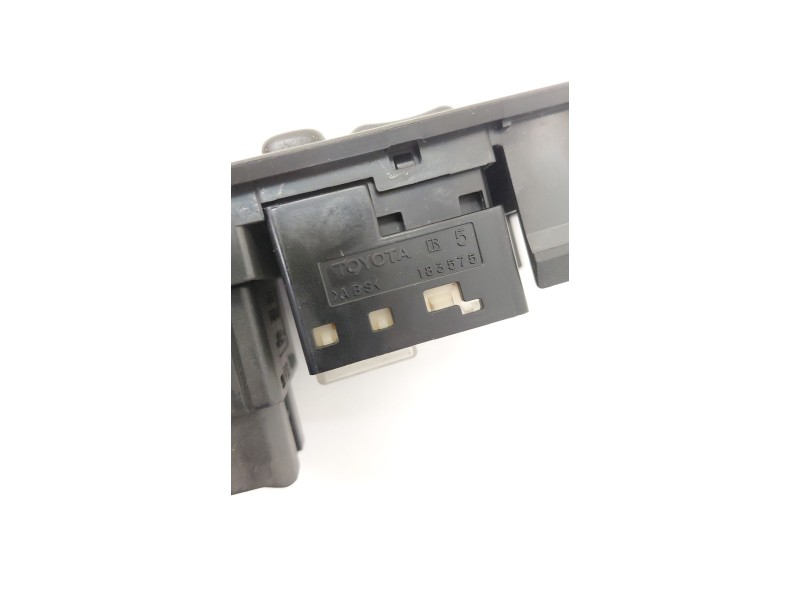 Recambio de mando retrovisor para toyota avensis (_t25_) 2.0 d-4d (adt250_) referencia OEM IAM 183575  