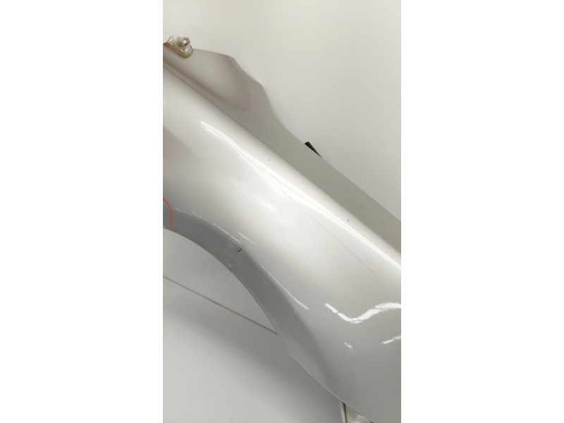 Recambio de aleta delantera derecha para toyota avensis (_t25_) 2.0 d-4d (adt250_) referencia OEM IAM   