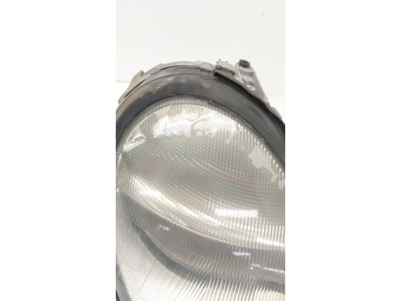 Recambio de faro derecho para mercedes-benz clase c (w203) c 200 cdi (203.007) referencia OEM IAM   
							