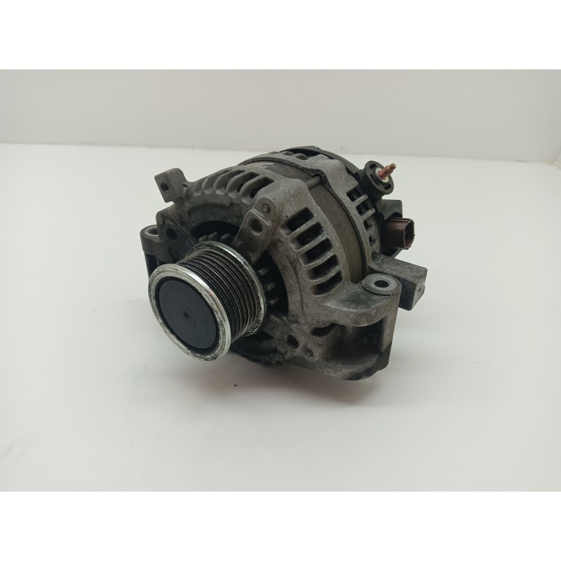 Recambio de alternador para toyota auris 2.0 d-4d cat referencia OEM IAM 270600G011  