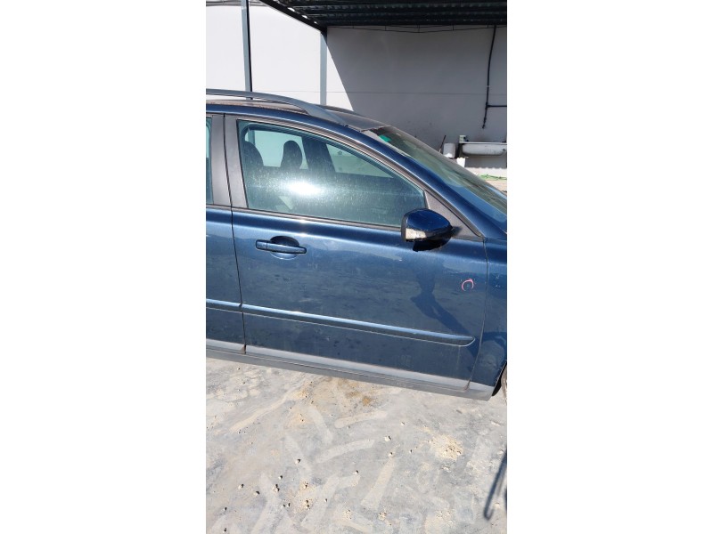 Recambio de puerta delantera derecha para volvo v50 (545) 1.6 d referencia OEM IAM   