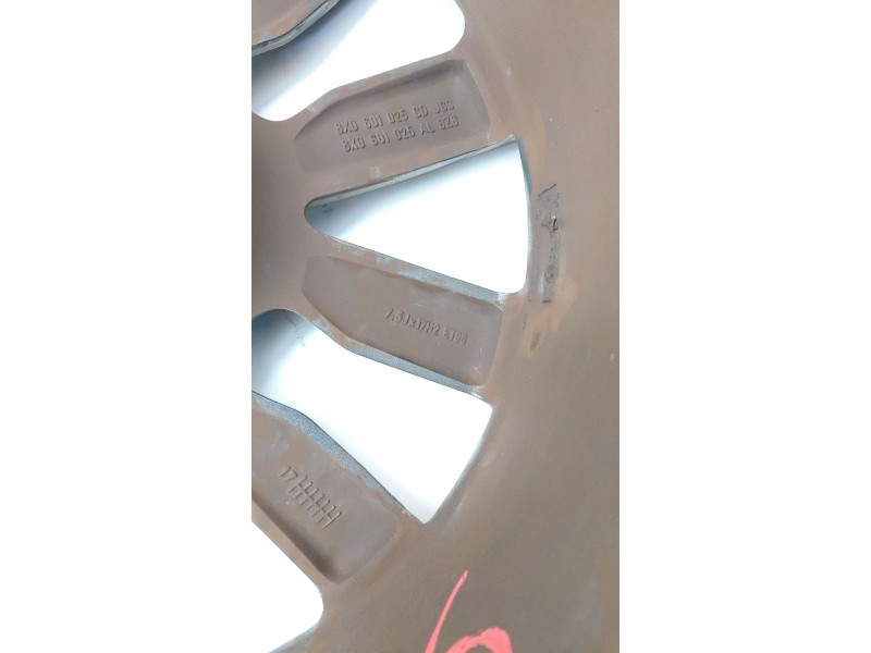 Recambio de llanta para audi a1 (8xk) 1.0 tsi 95 cv referencia OEM IAM   