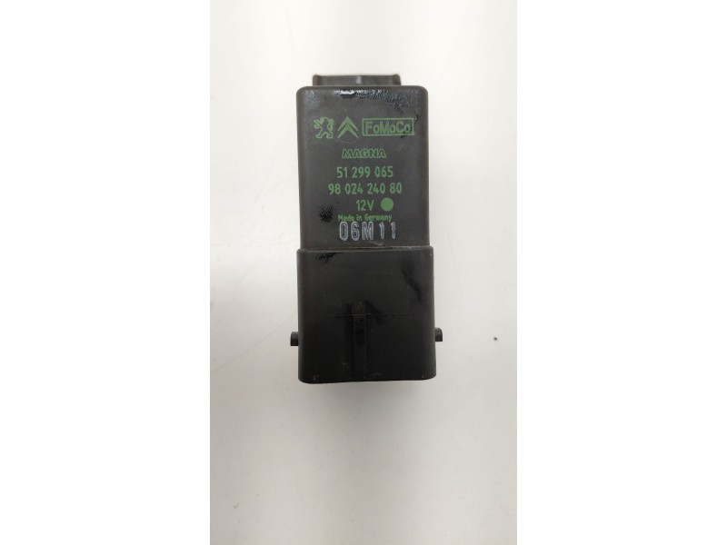 Recambio de caja precalentamiento para citroën c4 ii (nc_) 1.6 hdi 90 referencia OEM IAM 9802424080  