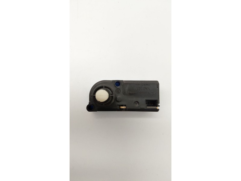 Recambio de motor regulacion faros para citroën c4 ii (nc_) 1.6 hdi 90 referencia OEM IAM   