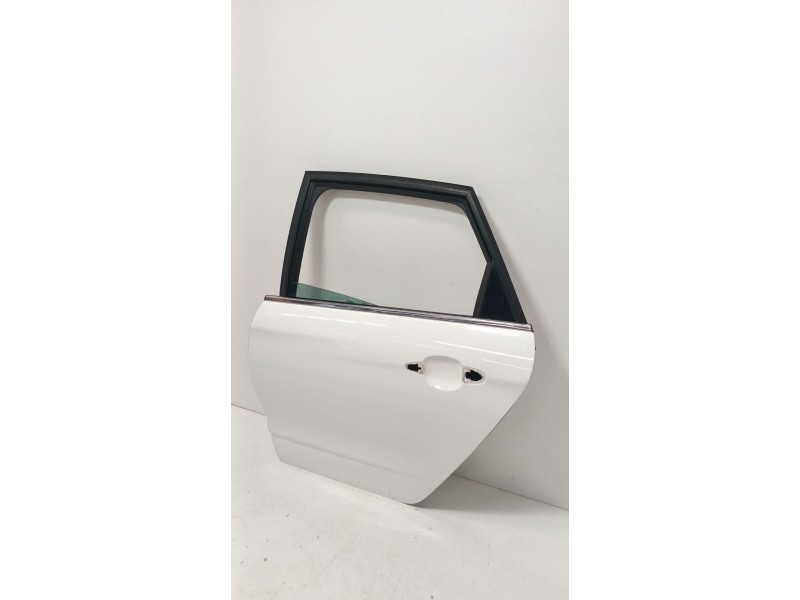 Recambio de puerta trasera izquierda para citroën c4 ii (nc_) 1.6 hdi 90 referencia OEM IAM   
							