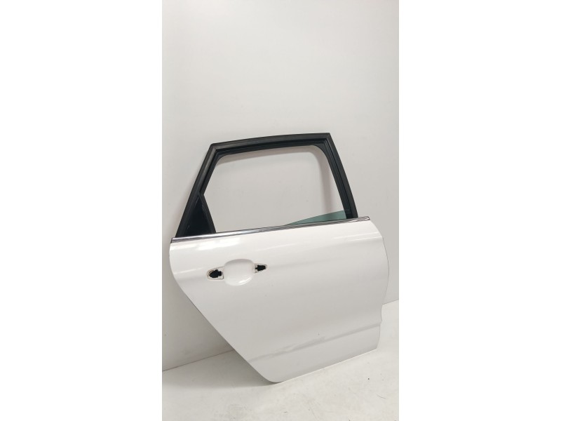 Recambio de puerta trasera derecha para citroën c4 ii (nc_) 1.6 hdi 90 referencia OEM IAM   
							