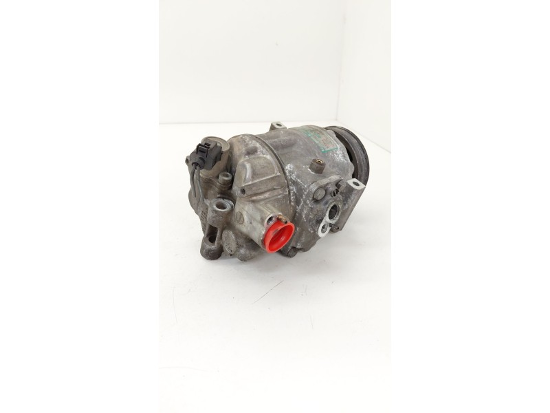 Recambio de compresor aire acondicionado para volkswagen golf v (1k1) 1.9 tdi referencia OEM IAM 1K0820803G  