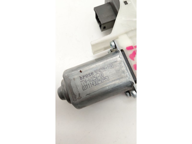 Recambio de motor elevalunas delantero derecho para porsche panamera (970) 3.0 d referencia OEM IAM 924206100  
							