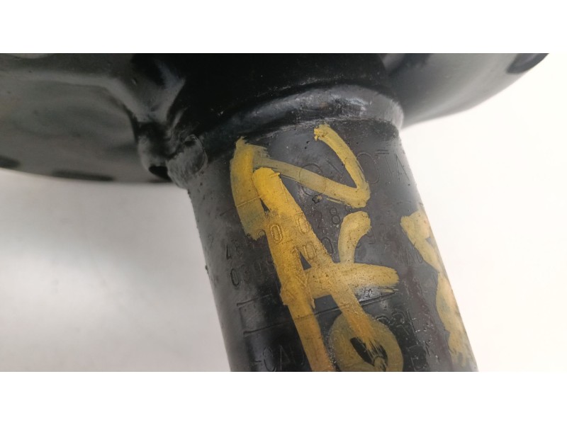 Recambio de amortiguador delantero derecho para toyota auris (_e18_) 2.0 d-4d (ade186_) referencia OEM IAM 4852002880  