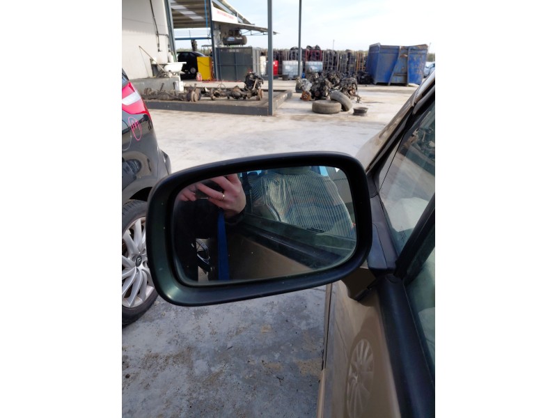 Recambio de retrovisor izquierdo para lancia phedra (179_) 2.2 jtd (179axc1a) referencia OEM IAM   
							