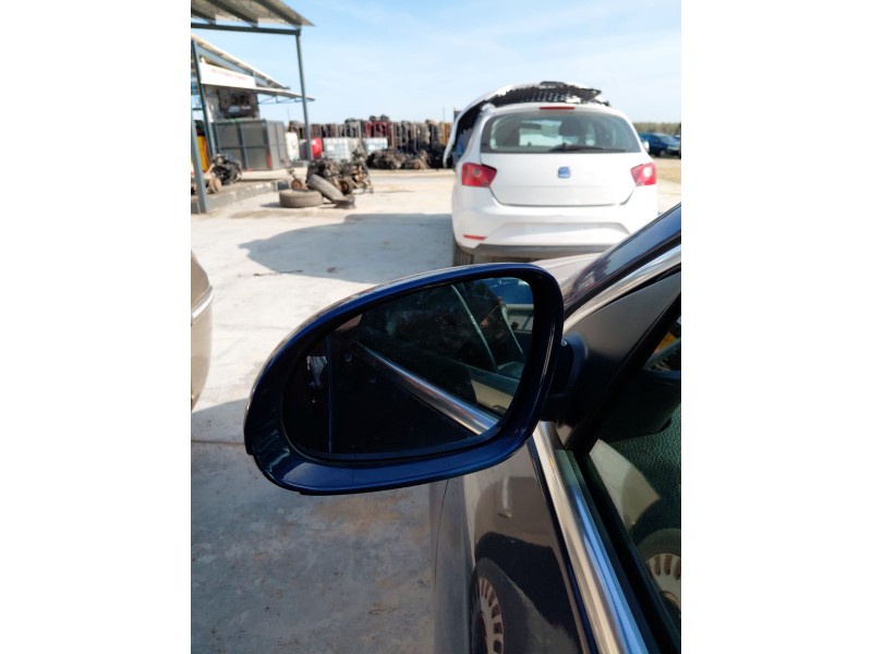 Recambio de retrovisor izquierdo para volkswagen passat b6 (3c2) 2.0 tdi 16v referencia OEM IAM   
							