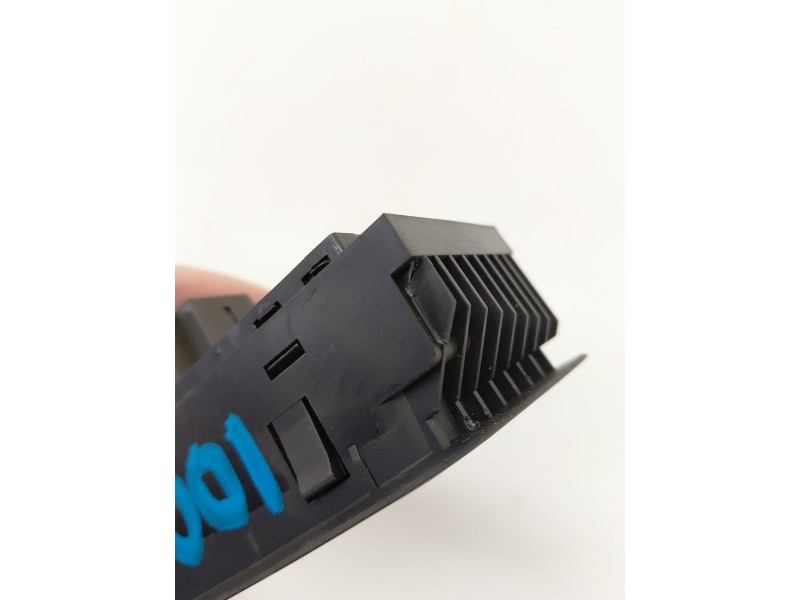 Recambio de mando elevalunas delantero izquierdo para volkswagen golf vii lim. (5g1) advance bluemotion referencia OEM IAM 5G095