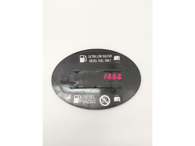 Recambio de tapa exterior combustible para porsche panamera (970) 3.0 d referencia OEM IAM 97050479400  
							