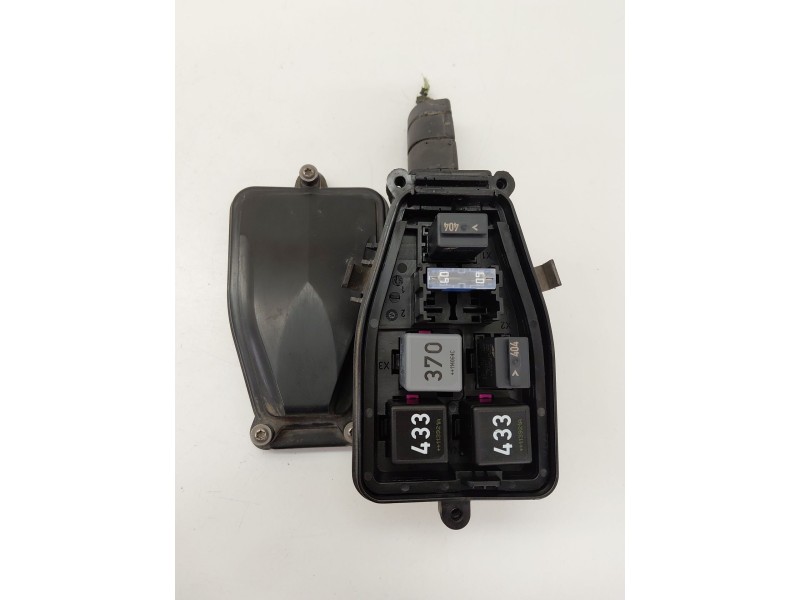 Recambio de caja reles / fusibles para porsche panamera (970) 3.0 d referencia OEM IAM 97061044500  