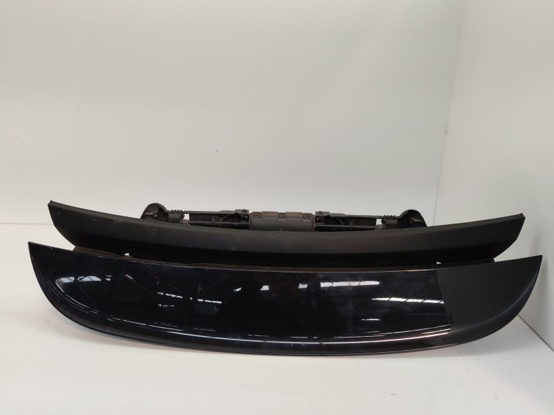Recambio de aleron trasero para porsche panamera (970) 3.0 d referencia OEM IAM 97051220102  