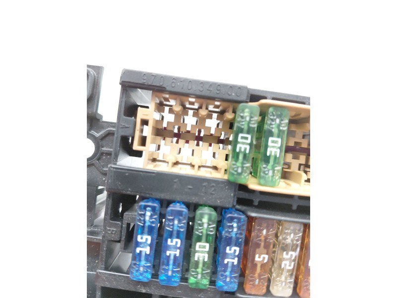 Recambio de caja reles / fusibles para porsche panamera (970) 3.0 d referencia OEM IAM 97061034900  
							