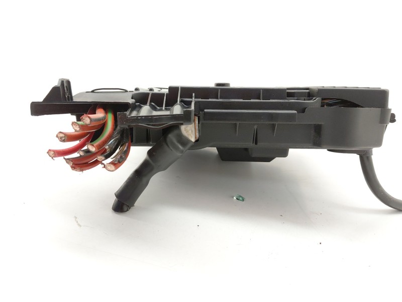 Recambio de caja reles / fusibles para porsche panamera (970) 3.0 d referencia OEM IAM 97061030101  