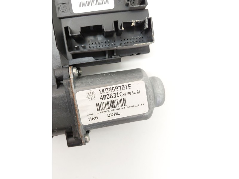 Recambio de motor elevalunas delantero izquierdo para volkswagen golf v (1k1) 1.9 tdi referencia OEM IAM 1K0959701E  
							