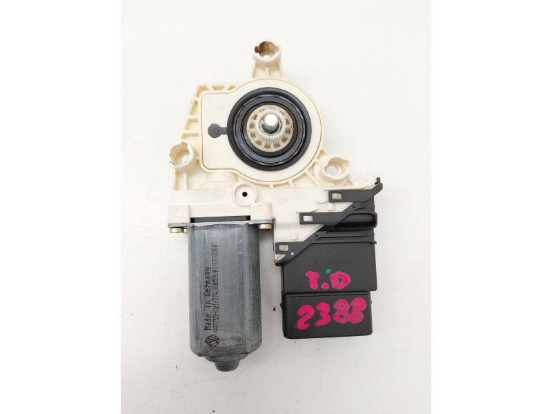 Recambio de motor elevalunas trasero derecho para volkswagen golf v (1k1) 1.9 tdi referencia OEM IAM 1K0959704C  