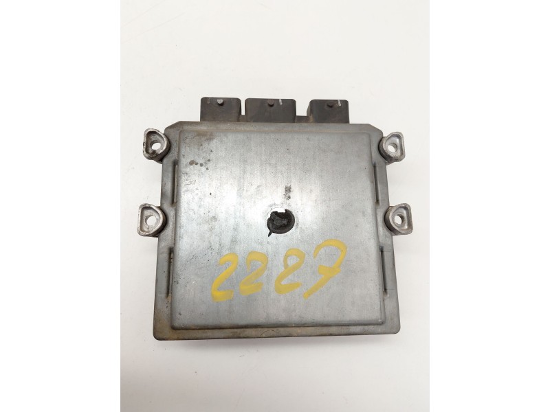 Recambio de centralita motor uce para citroën xsara (n1) 2.0 hdi 90 referencia OEM IAM 9647423380  
							