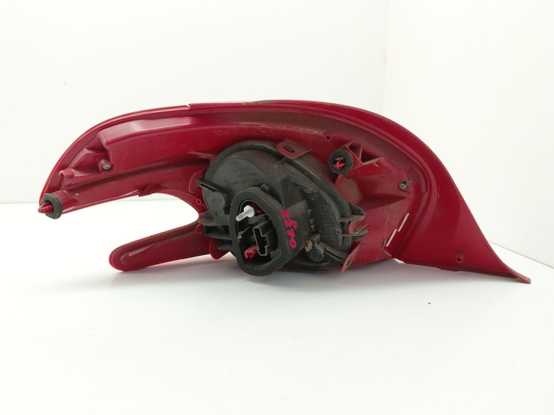 Recambio de piloto trasero derecho para peugeot 208 i (ca_, cc_) 1.2 vti 82 referencia OEM IAM   
							