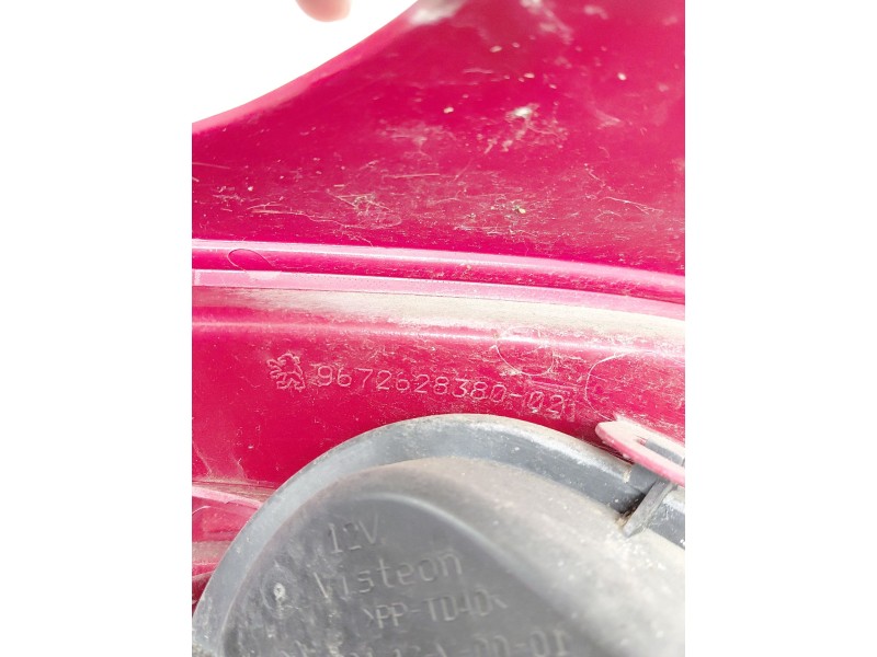 Recambio de piloto trasero derecho para peugeot 208 i (ca_, cc_) 1.2 vti 82 referencia OEM IAM   
							