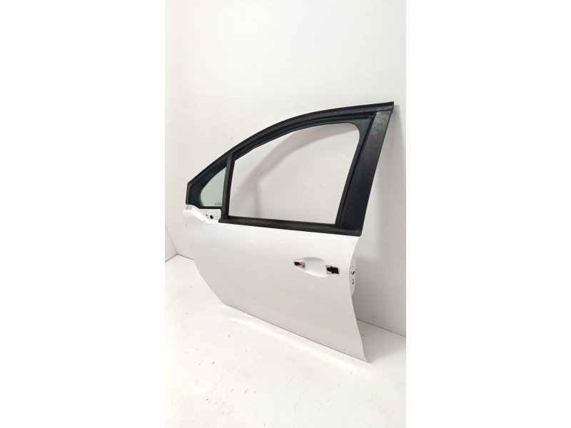 Recambio de puerta delantera izquierda para peugeot 208 i (ca_, cc_) 1.2 vti 82 referencia OEM IAM   
							