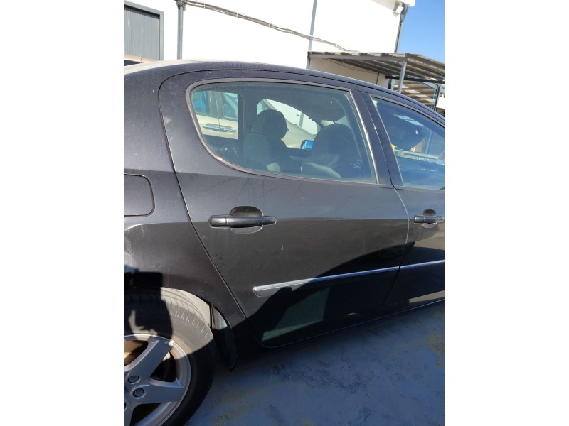 Recambio de puerta trasera derecha para peugeot 407 (6d_) 1.6 hdi 110 (6d9hzc, 6d9hyc) referencia OEM IAM   