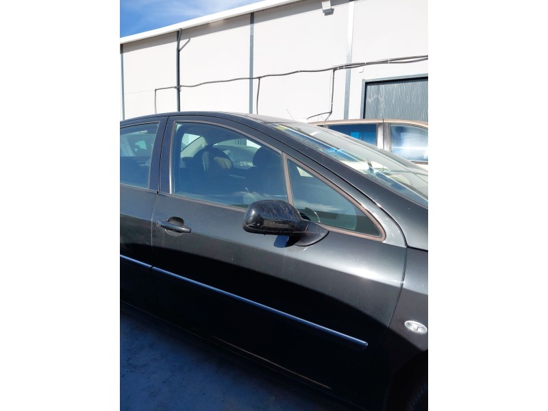 Recambio de puerta delantera derecha para peugeot 407 (6d_) 1.6 hdi 110 (6d9hzc, 6d9hyc) referencia OEM IAM   