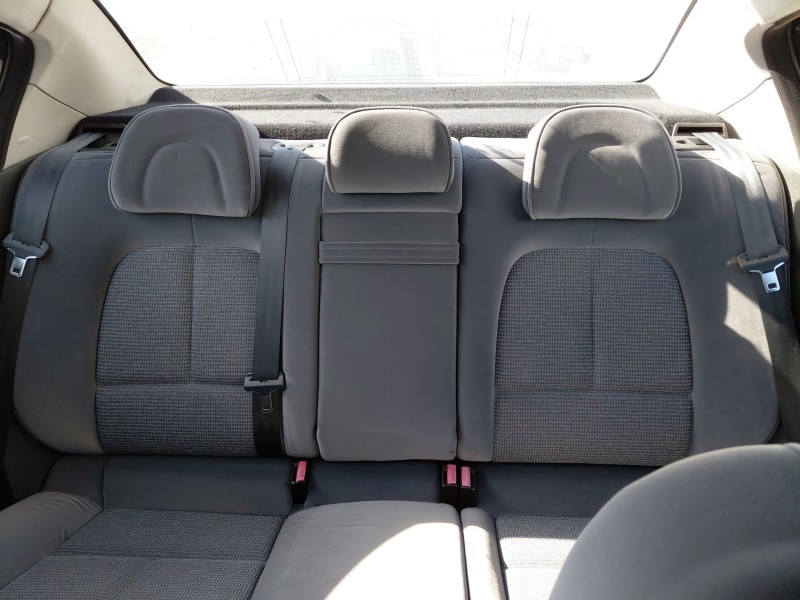 Recambio de asientos traseros para peugeot 407 (6d_) 1.6 hdi 110 (6d9hzc, 6d9hyc) referencia OEM IAM   