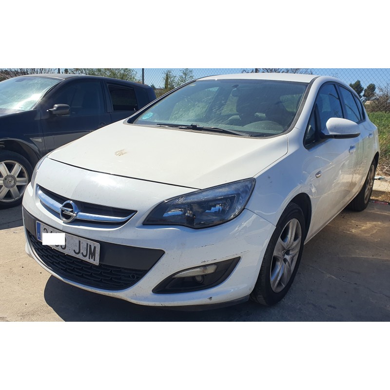 opel astra j lim. del año 2015