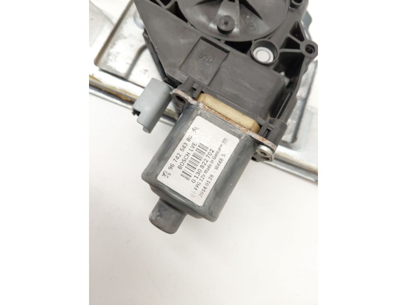 Recambio de elevalunas delantero derecho para peugeot 208 i (ca_, cc_) 1.2 vti 82 referencia OEM IAM 9674254380  