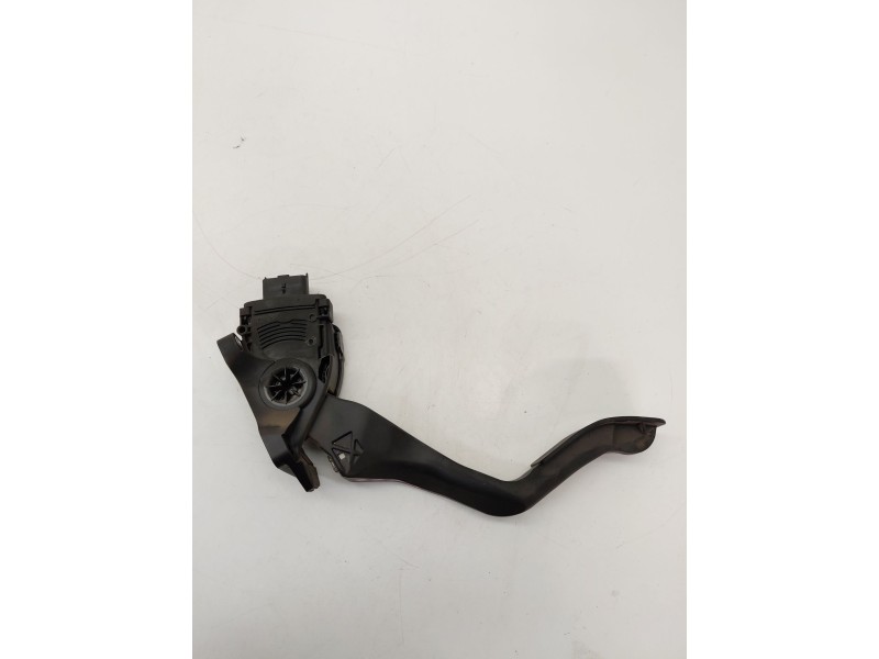 Recambio de pedal acelerador para peugeot 208 i (ca_, cc_) 1.2 vti 82 referencia OEM IAM 9671433780  
							