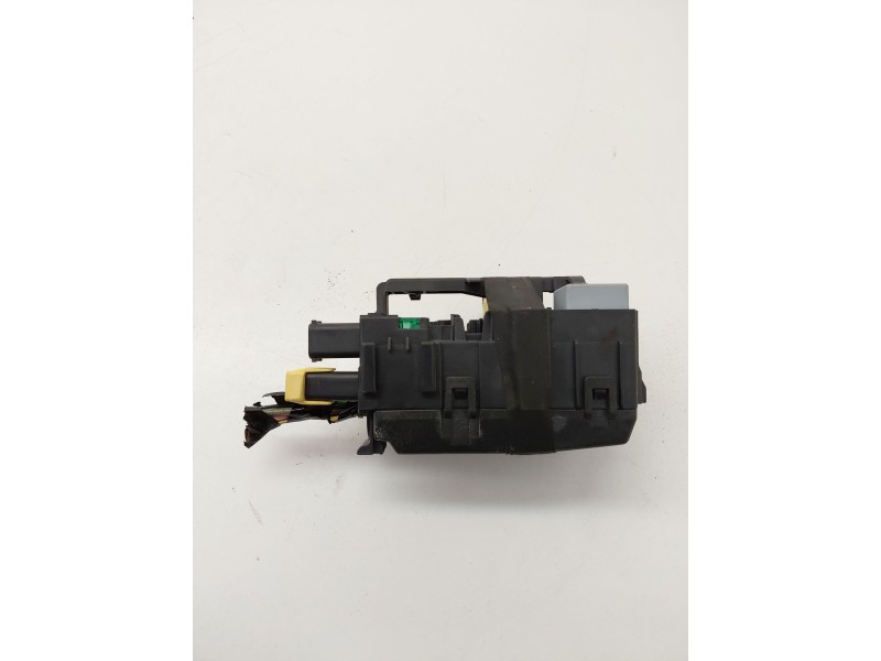 Recambio de caja reles / fusibles para peugeot 208 i (ca_, cc_) 1.2 vti 82 referencia OEM IAM 9806192580  