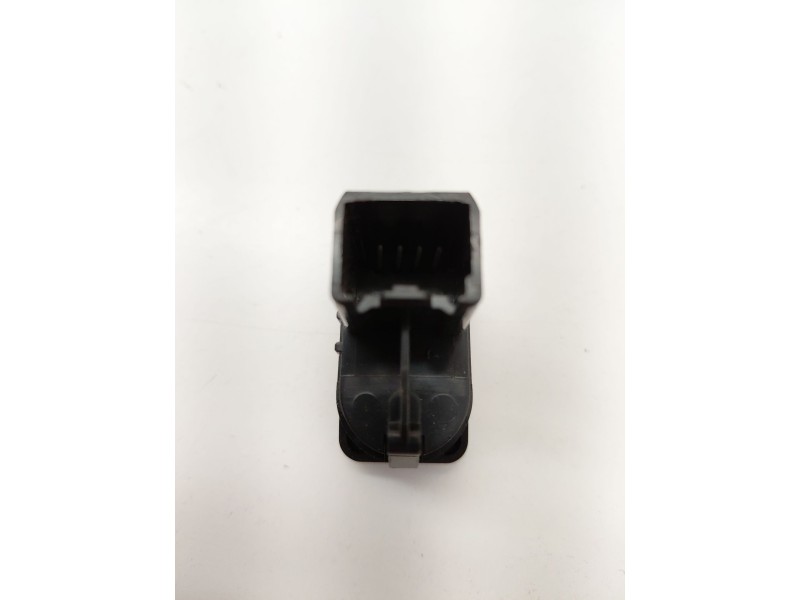 Recambio de mando elevalunas trasero derecho para kia ceed tourer (cd) 1.0 t-gdi referencia OEM IAM 6M2T14529AD  