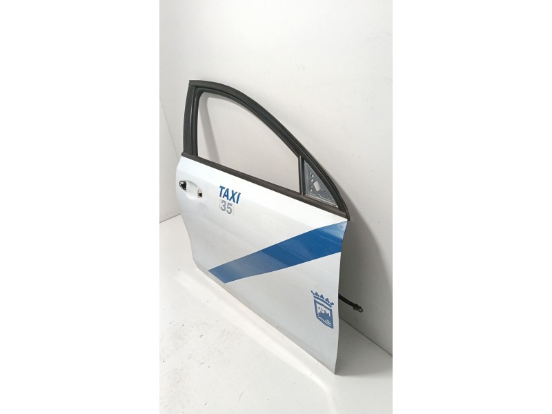 Recambio de puerta delantera derecha para kia ceed tourer (cd) 1.0 t-gdi referencia OEM IAM   
							